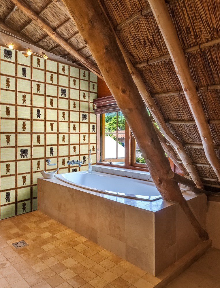 Tiki gods criss cross lifestyle