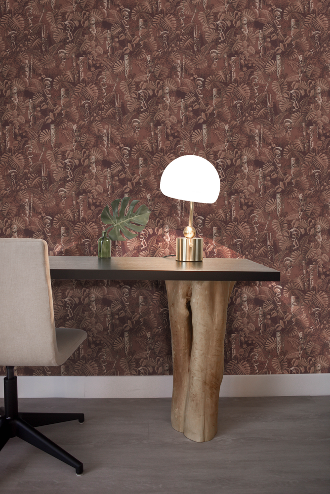 Brown idol forest lifestyle